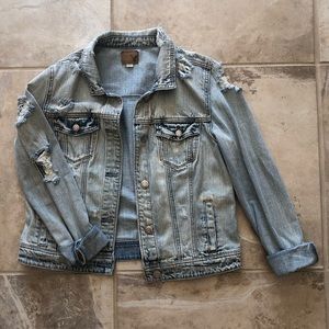 American Eagle Destroyed Light Wash Demin Jacket